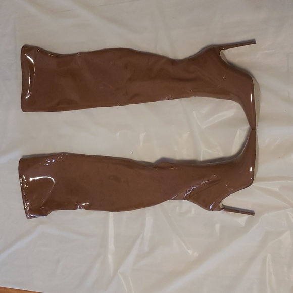 Steve Madden Vanquish Woman's Faux Leather Over the knee thigh high Cognac Paten - Picture 5 of 16
